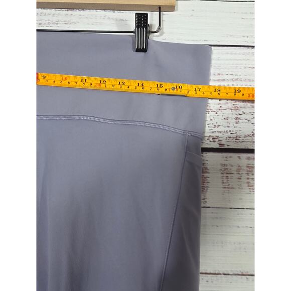 Athleta Women's High Rise Capri Leggings Gray Pockets Size 2X - Picture 4 of 4